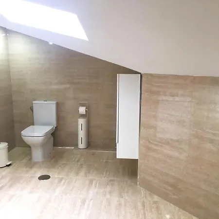 4 Bedroom Beachfront Penthouse * Τορρεμολίνος