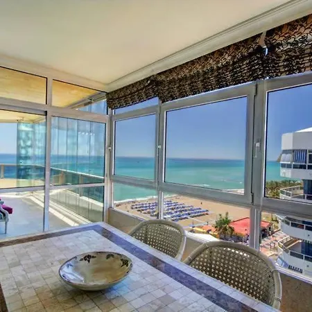 4 Bedroom Beachfront Penthouse Daire Torremolinos